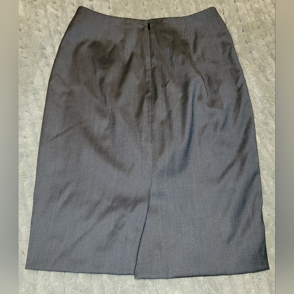 Hugo Boss Virgin Wool Slim Fit Lined Pencil Skirt sz 4 - Picture 2 of 8